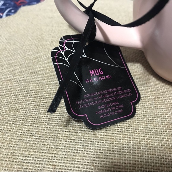 Pink jack-o’-lantern mug - Picture 2 of 4